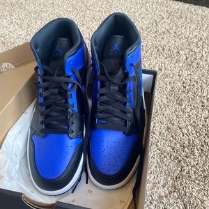 Brand new air jordan 1 mid